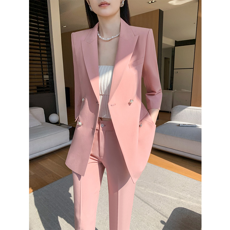 粉色西装套装女夏薄款高级感2025新款小个子名媛气质职业西服外套