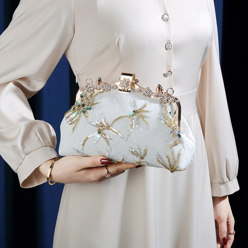 手提小包包名媛红毯走秀晚宴包潮流新款镶钻口金包礼服旗袍宴会包,箱包皮具/热销女包/男包,通用款女包,淘宝优惠券,粉丝福利购,淘宝优惠卷