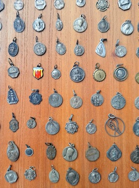 Vintage西洋古董奖章圆牌吊坠个性法国古典天使个性复古小项坠l4