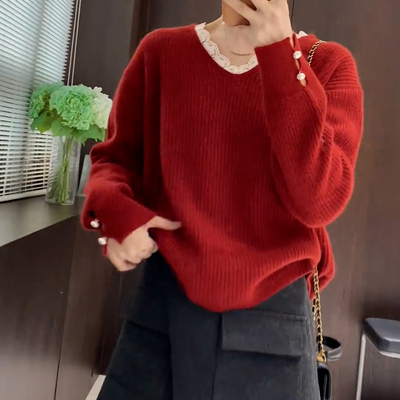 冬季V领拼接假两件红色针织衫