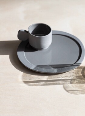 比利时品牌鹅卵灰色陶瓷平盘直径22CM