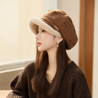 毛绒边鸭舌帽女士2025新款