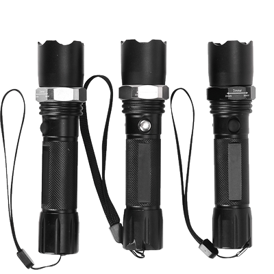 器材防暴装备黑色强光手电筒