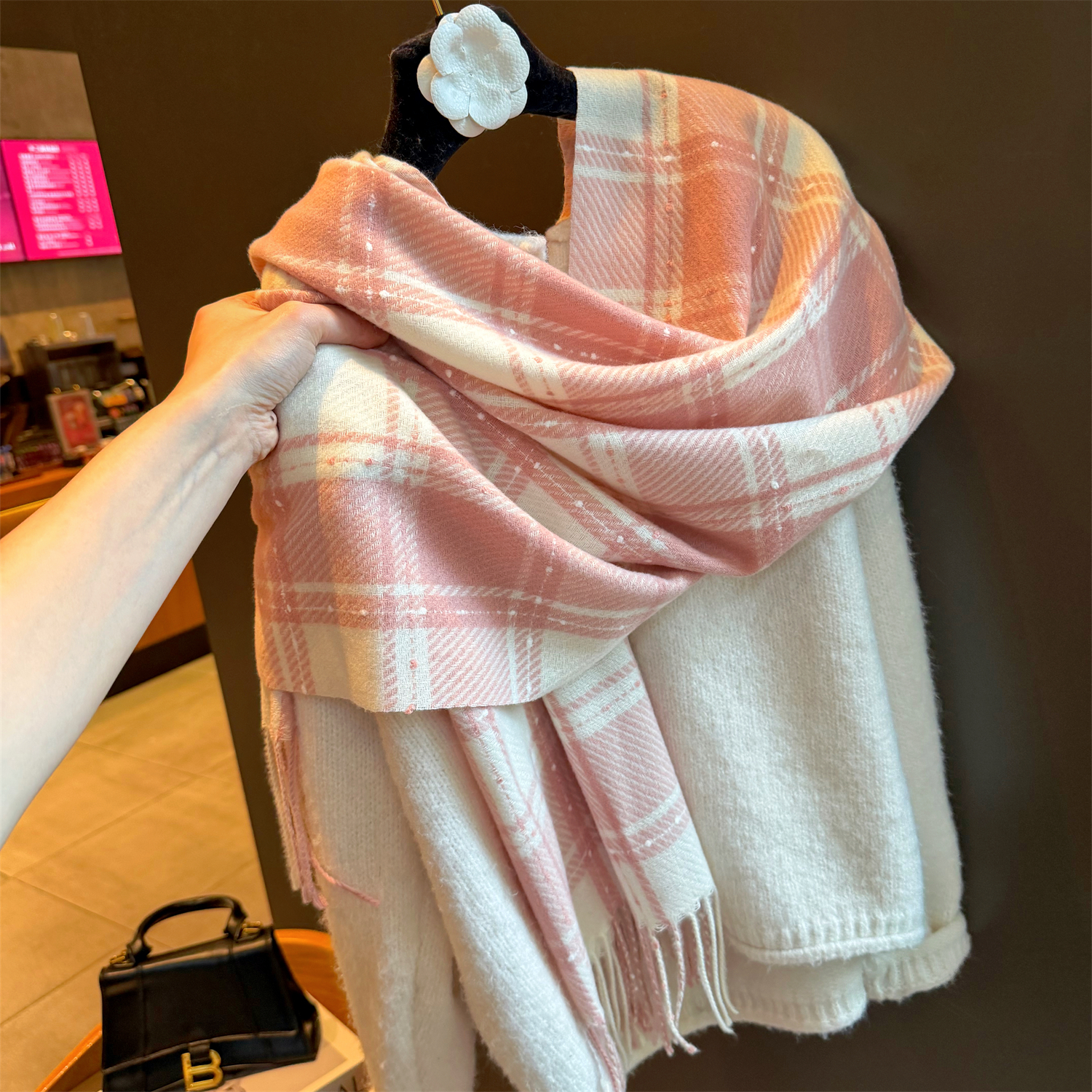 粉色格纹披肩女2025冬季双面仿羊