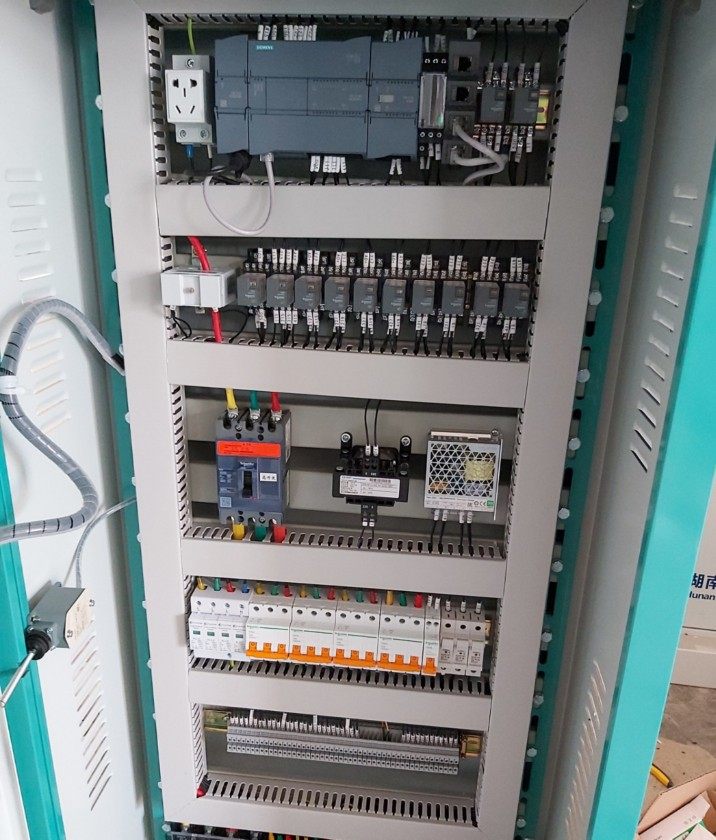 PLC触摸屏组态王wincc控制柜控制箱开发设计定做编程出差调试调试