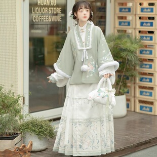 南庭苑原创【蜜桃兔】汉服女刺绣明制合领披袄马面裙拜年服冬加绒