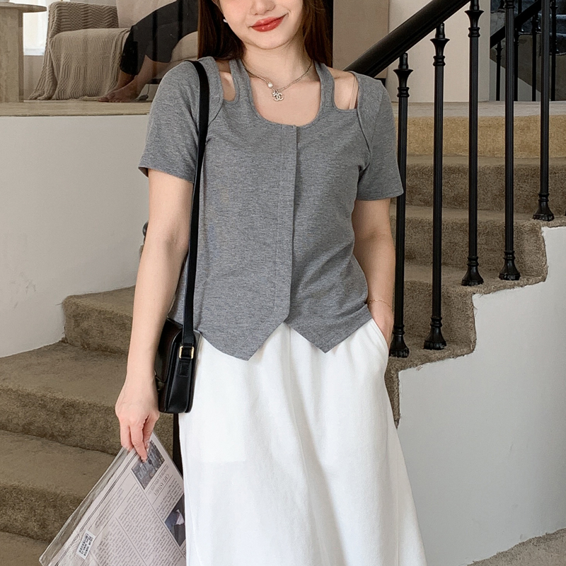 LEO&DADA定制夏季大码女装辣妹风假两件显瘦上衣露肩挂脖套头T恤