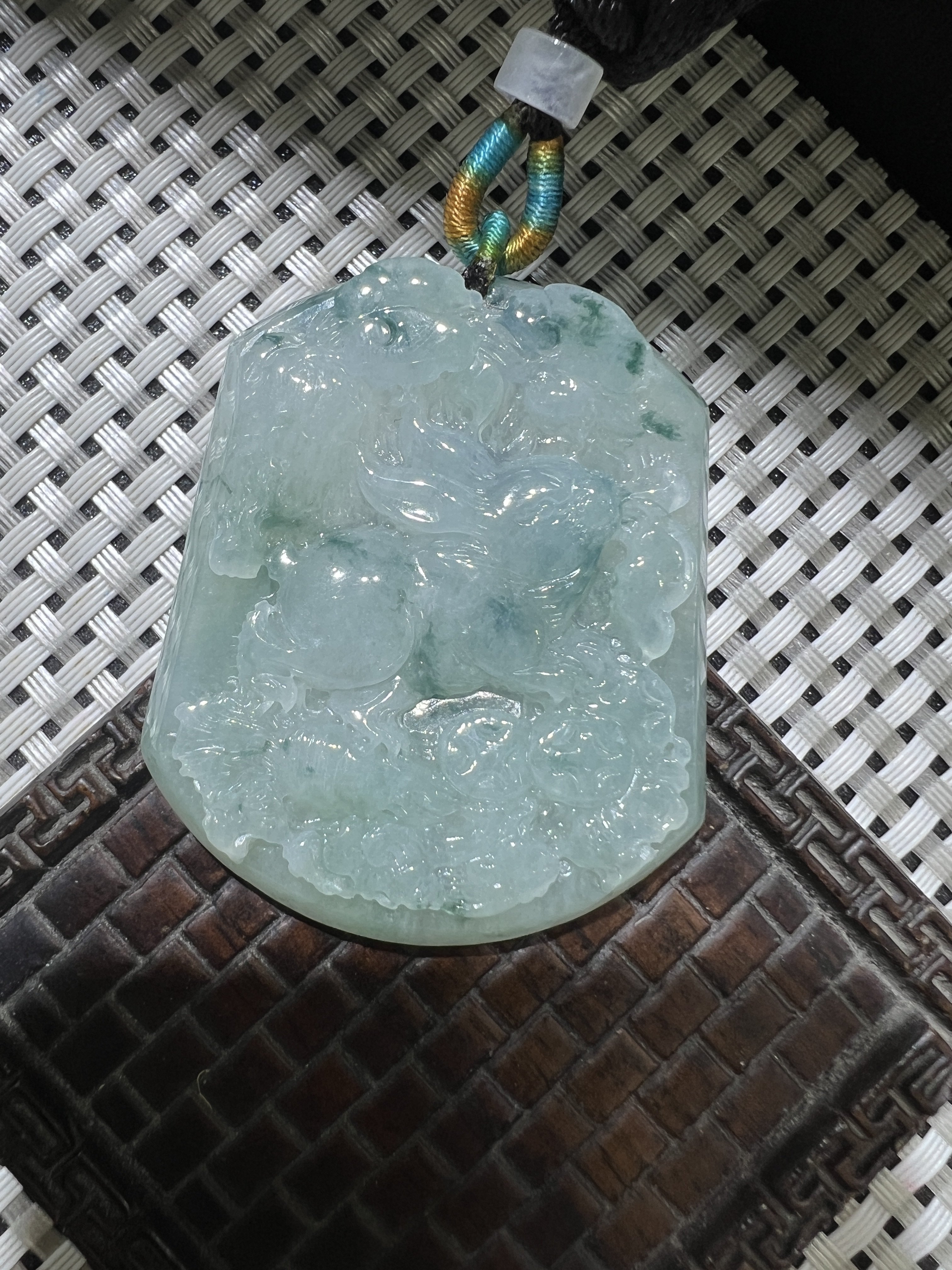 L天然缅甸翡翠A货冰糯飘花生肖缅甸翡翠