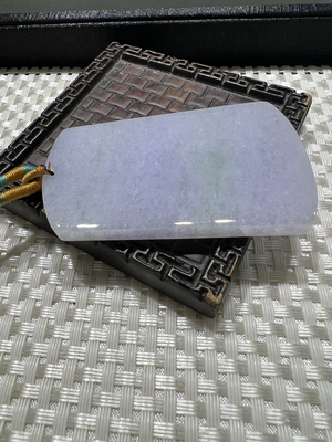 L L80820天然缅甸翡翠春彩厚装无事牌玉石色好水润男女款紫色挂件