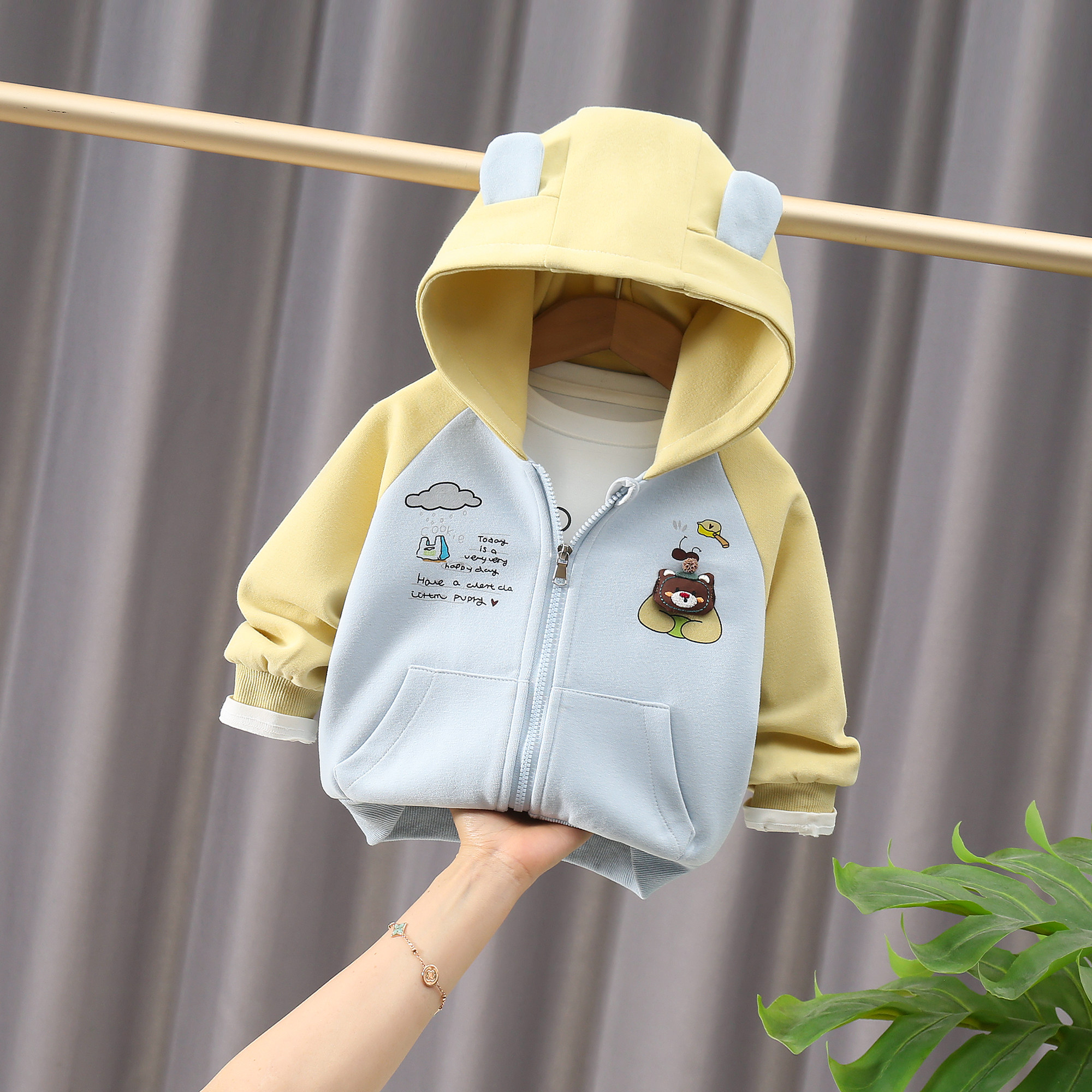男童卡通卫衣外套2026春秋新款休闲拉链开衫婴儿宝宝洋气早春童装