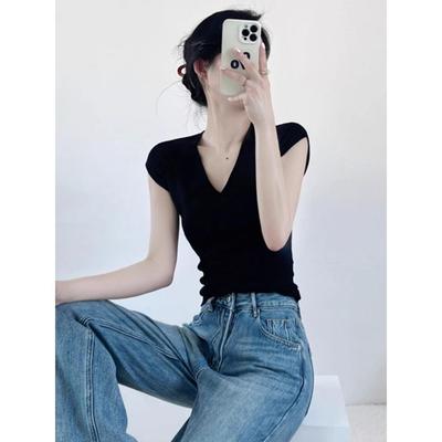 黑色高级感V领小飞袖冰丝针织衫短袖女夏季修身显瘦薄款正肩上衣