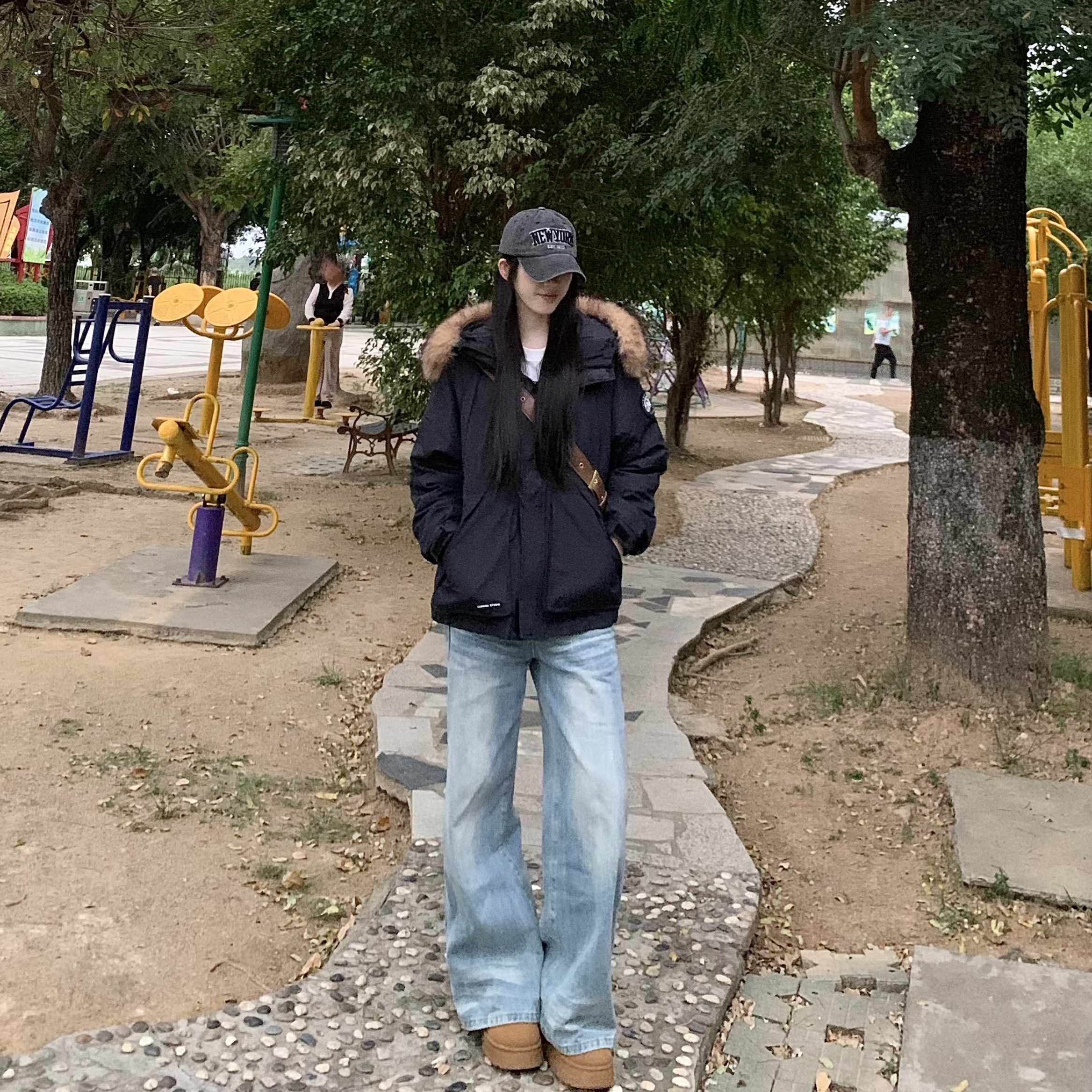 藏青色大毛领派克服女工装羽绒服