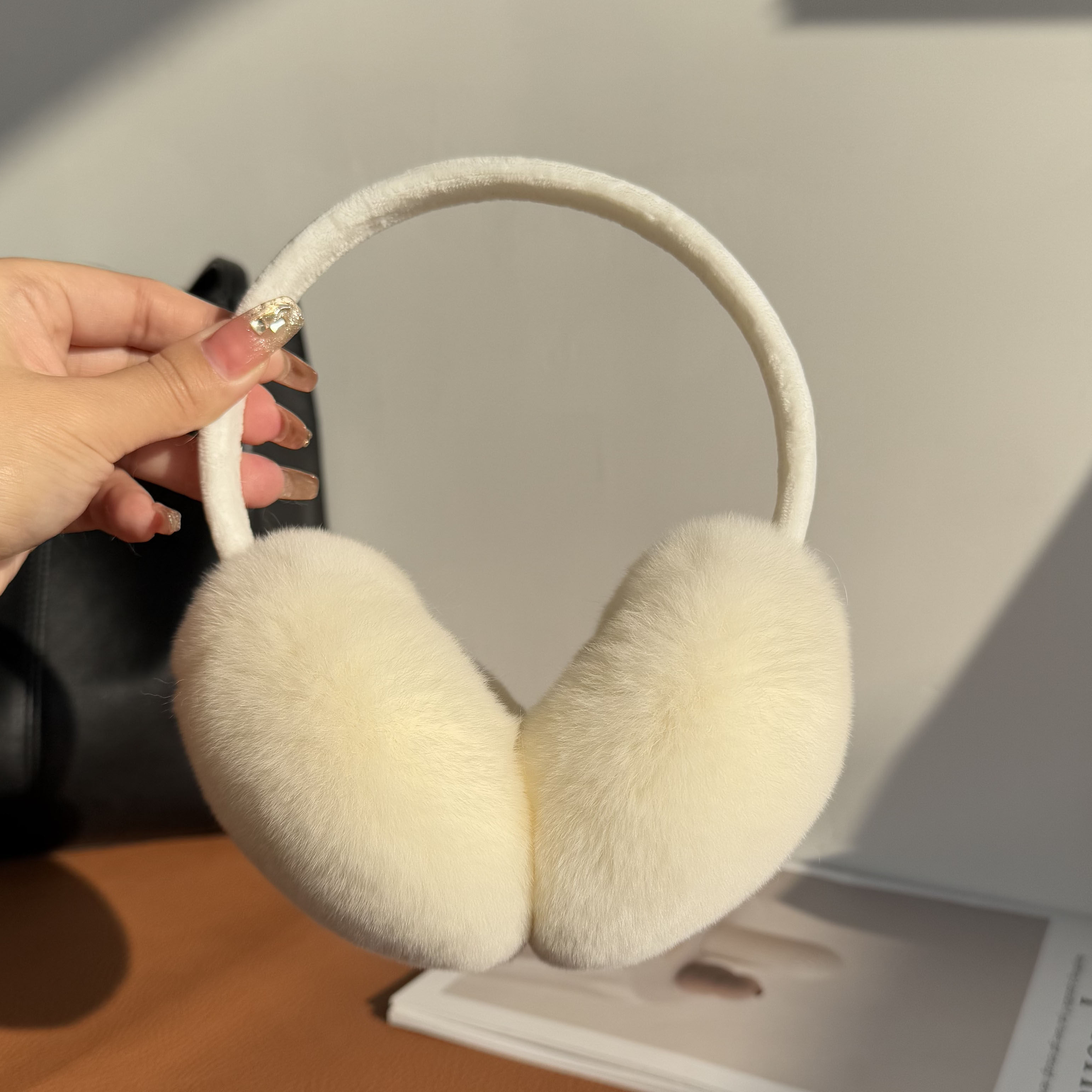 韩国ins风獭兔毛耳套女秋冬加厚保暖耳罩简约百搭可伸缩耳暖耳捂