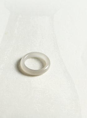 13号戒指 和田玉烟紫圆弧素圈指环 7662