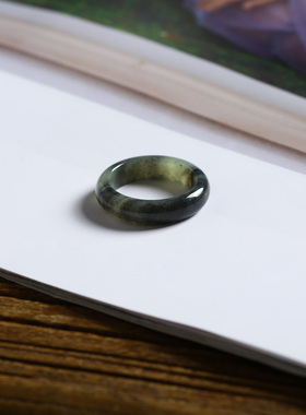 13号戒指 新疆和田玉青花泥鳅背圆弧素圈指环 2840