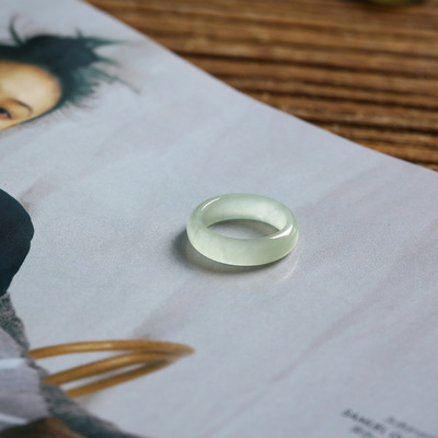 7号戒指 和田玉晴水青白小尺码圆弧素圈指环 尾戒 6718