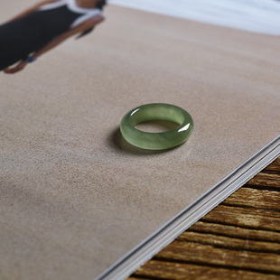 尾戒 圆弧素圈指环 2908 和田玉晴水青白小尺码 7号戒指