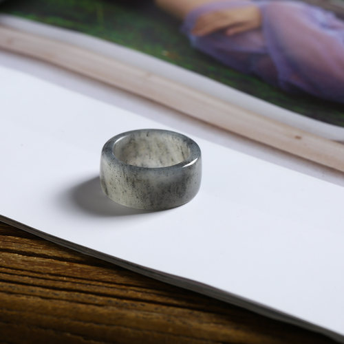 20号戒指 新疆和田玉青花籽料 籽玉宽条方口直切款指环 2836