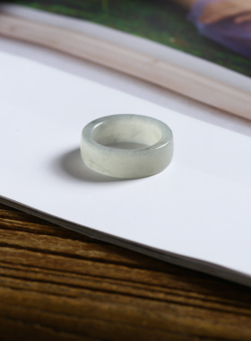 14号戒指 新疆和田玉青花籽料 籽玉中宽直切款方口指环 2841