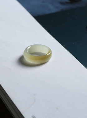 8号戒指 和田玉糖料糖玉小尺码圆弧素圈指环 尾戒 2886