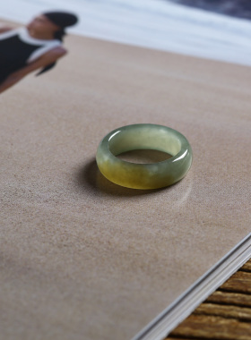 14号戒指 新疆和田玉糖玉糖青玉泥鳅背圆弧素圈指环 2899