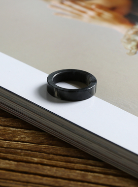 14号戒指 新疆和田玉青花籽料 籽玉墨玉直切款方口指环 5155