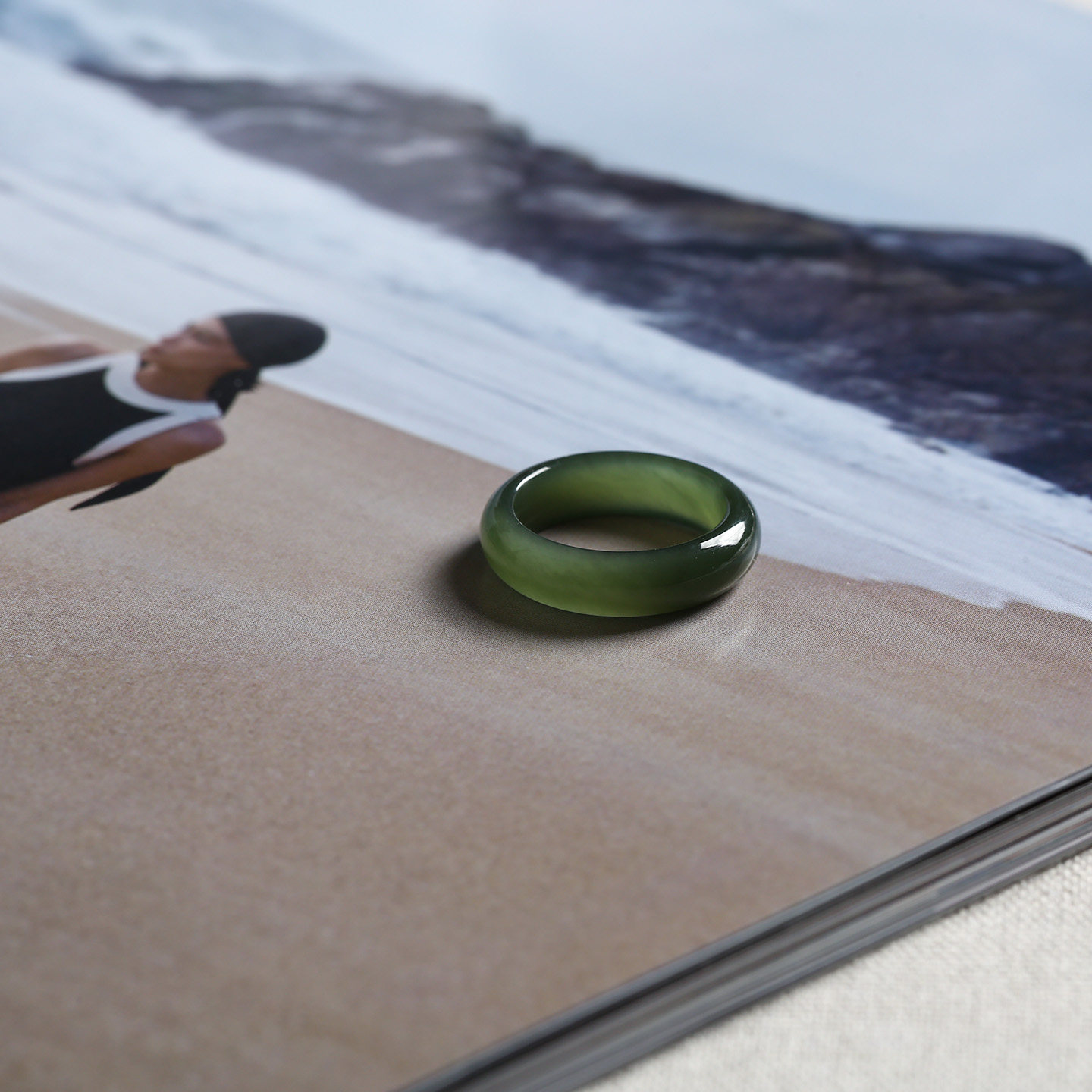 12号戒指 和田玉深青白泥鳅背圆弧素圈指环 8776,珠宝/钻石/翡翠,手饰,淘宝优惠券,粉丝福利购,淘宝优惠卷