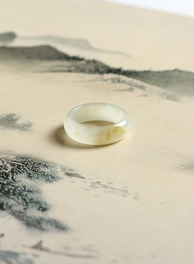 12号戒指 和田玉糖白玉泥鳅背圆弧素圈指环 5268