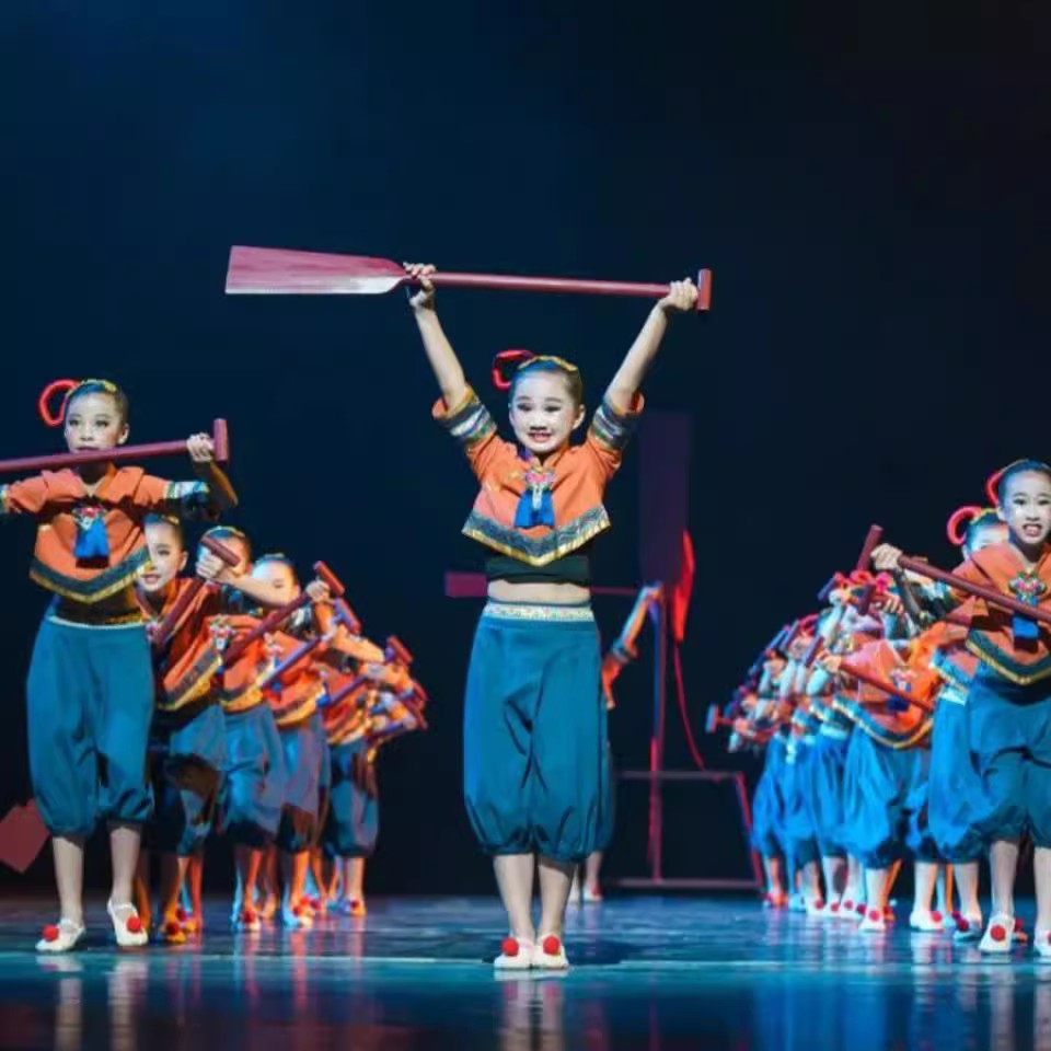 新款小荷风采接过爷爷的桨儿演出服民族舞蹈舞台表演服六一儿童服