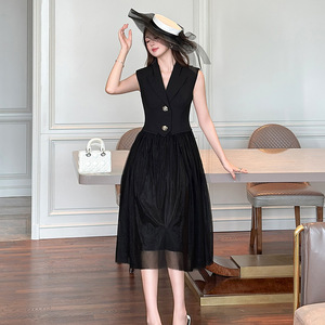 2026夏新款气质网纱拼接西装领女装连衣裙通勤收腰无袖优雅百搭