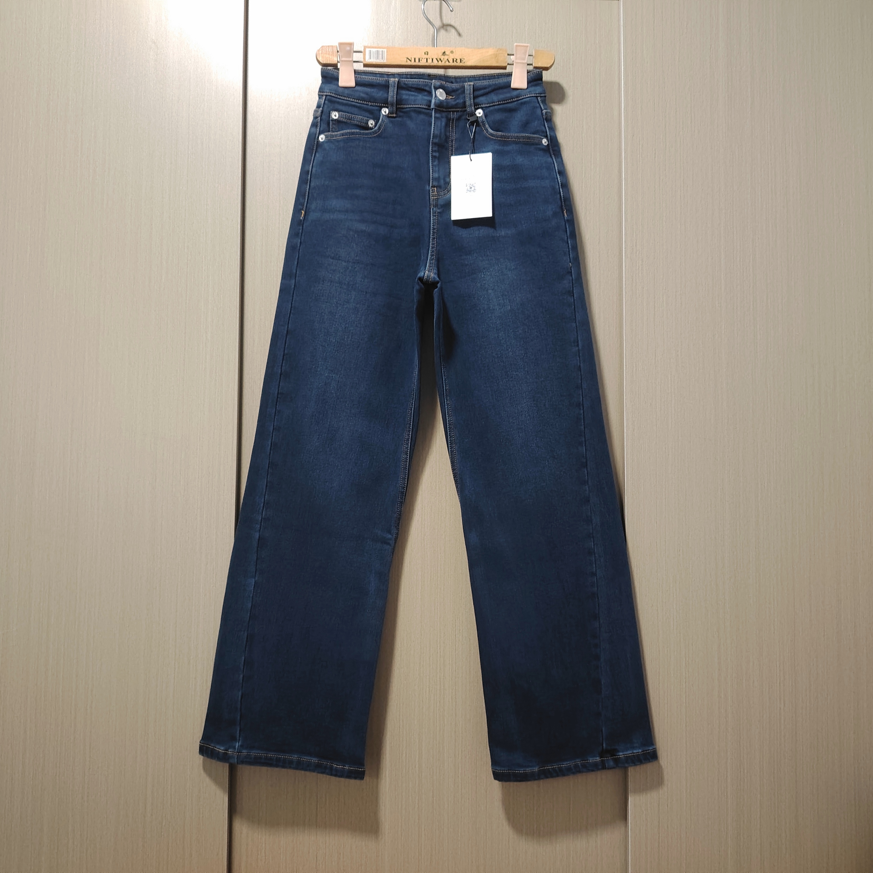 M秋冬新款女士厚实磨毛面料弹力高腰侧缝显瘦窄版阔腿牛仔香蕉裤