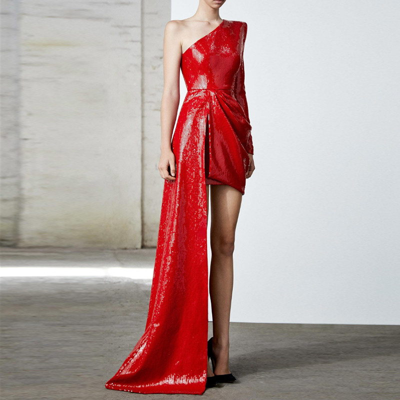 红色晚礼服裙女2024新款宴会年会名媛气质亮片生日小礼裙单肩短款
