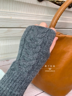 复古半指手套羊毛混纺半截露指保暖毛线针织编织麻花手套秋冬女款