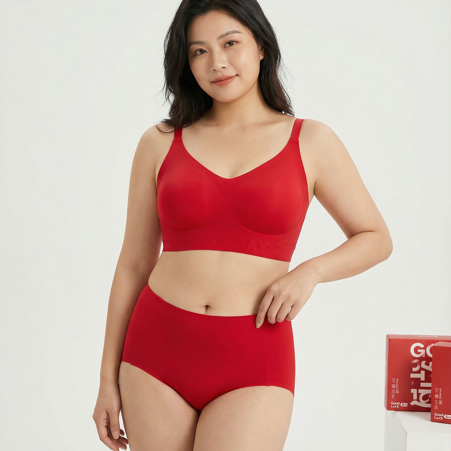 简约无痕文胸套装舒适本命年内衣