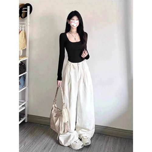 黑色修身内搭轻奢高级感打底衫女2025新款长袖t恤气质女士u领上衣