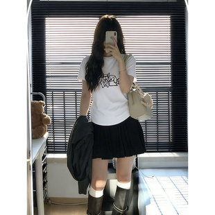 白色正肩修身显瘦韩系短袖t恤女2026新款夏季u型不规则下摆上衣服