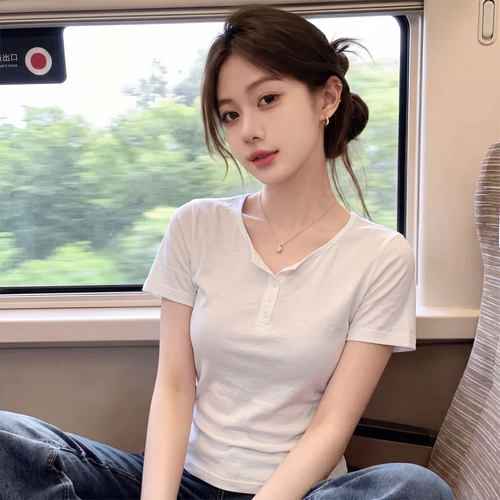 白色雪花棉v领短袖t恤女2026新款夏日清迈微透韩系松弛感穿搭上衣