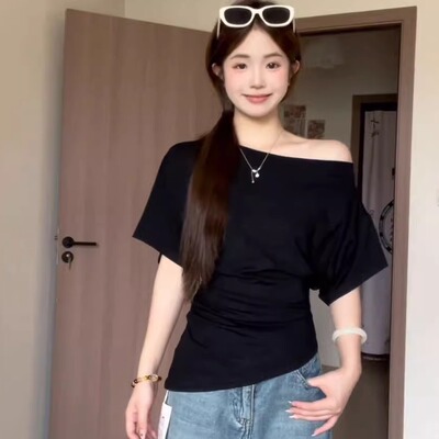 斜肩慵懒风宽松短袖t恤女2025新款夏季高级小众不撞款设计感上衣