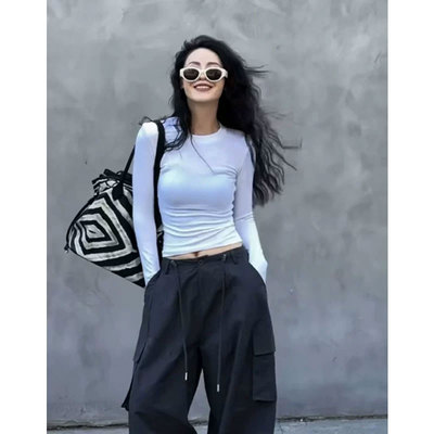 早秋特别漂亮掐腰巨好看的小上衣2025新款冬季女士内搭长袖打底衫