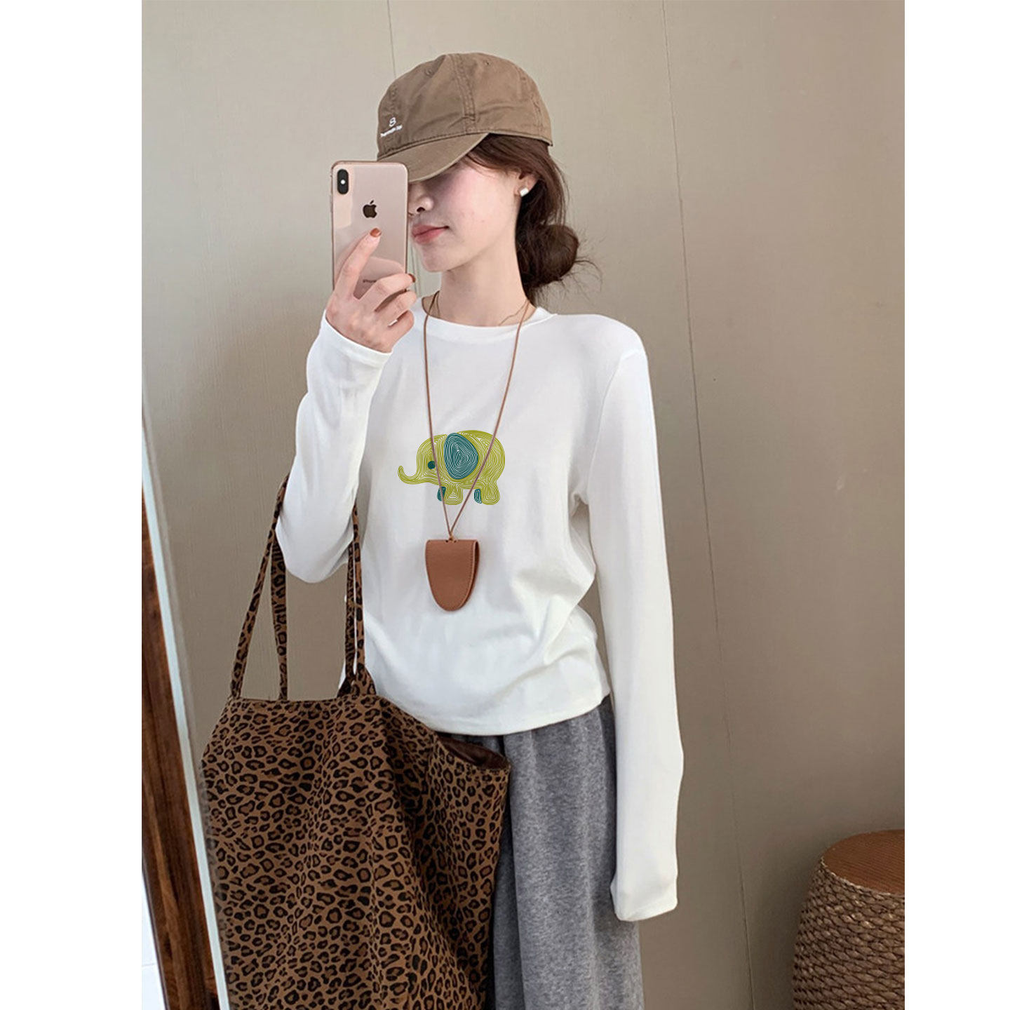 白色纯棉长袖t恤女装2026新款秋冬季德绒巨好看的内搭打底衫上衣,女装/女士精品,T恤,淘宝优惠券,粉丝福利购,淘宝优惠卷