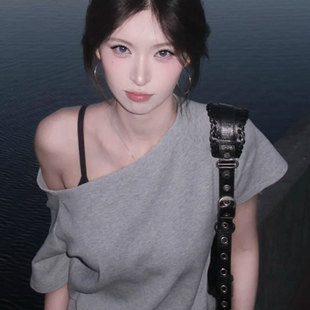 灰色斜肩纯棉短袖 小众设计高端欧货上衣高级感 t恤女2025新款 夏季