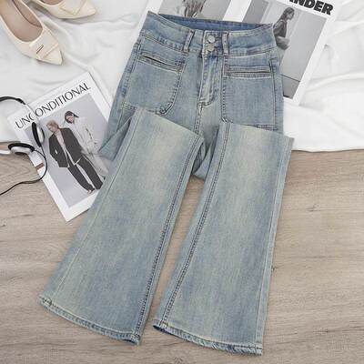 浅蓝色高腰微喇牛仔裤女2