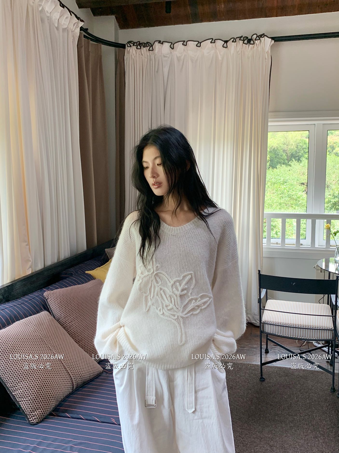 LOUISA.S88613慵懒风V领花朵刺绣毛衣女2026秋新款宽松百搭针织衫图片