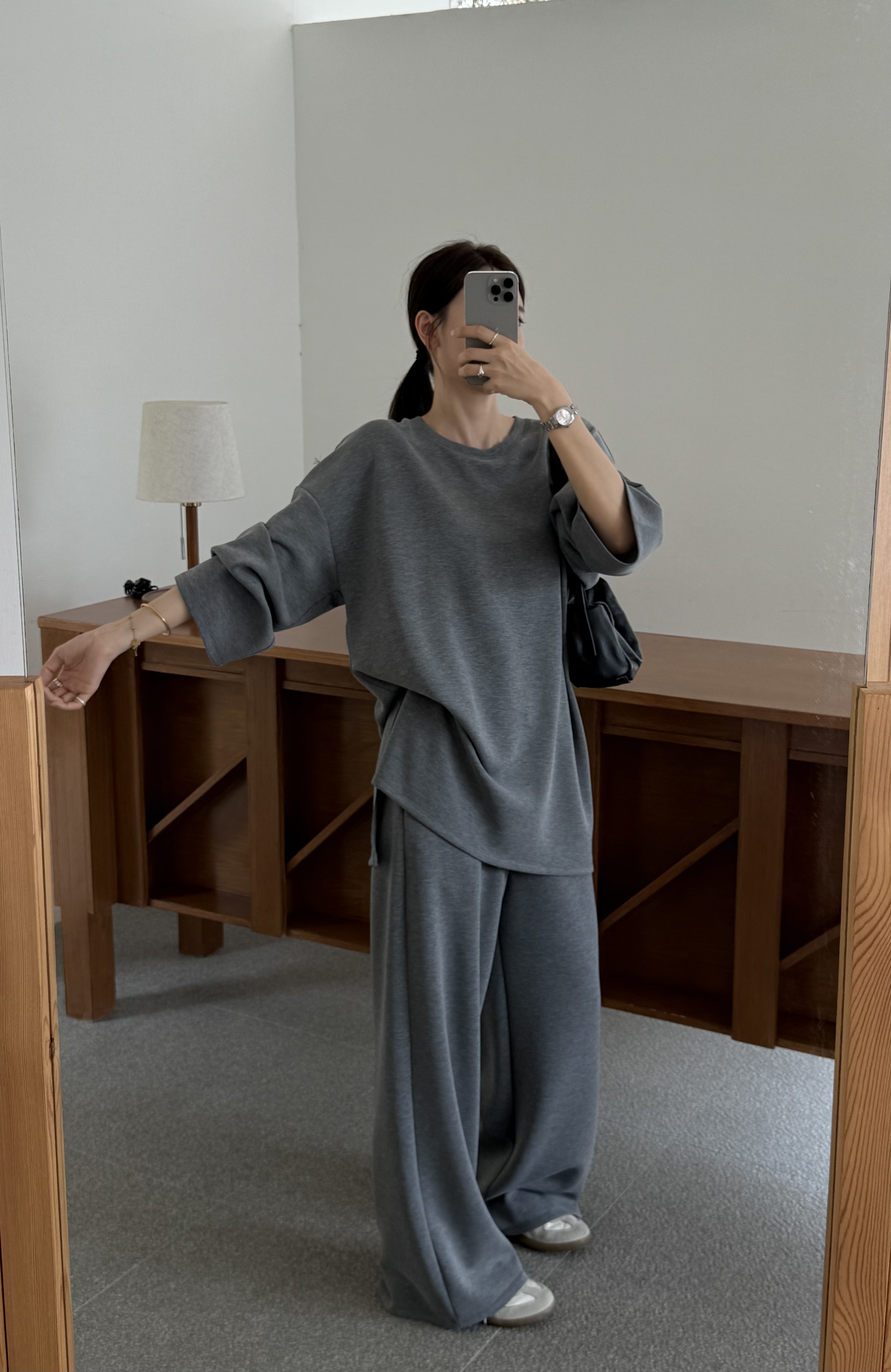 摩登mdeng2025秋侧开叉圆领长袖T恤+松紧腰阔腿裤休闲套装女1F859
