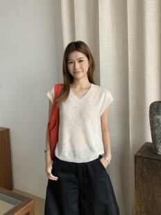 BD缤典正版韩系简约V领无袖针织衫女2026夏新款时尚百搭上衣66386