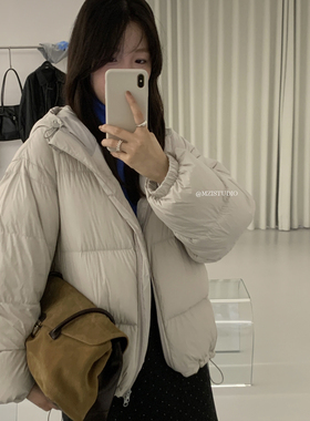 MZI STUDIO-蓄热连帽简约干净休闲面包羽绒服(含50白鸭绒)17285#