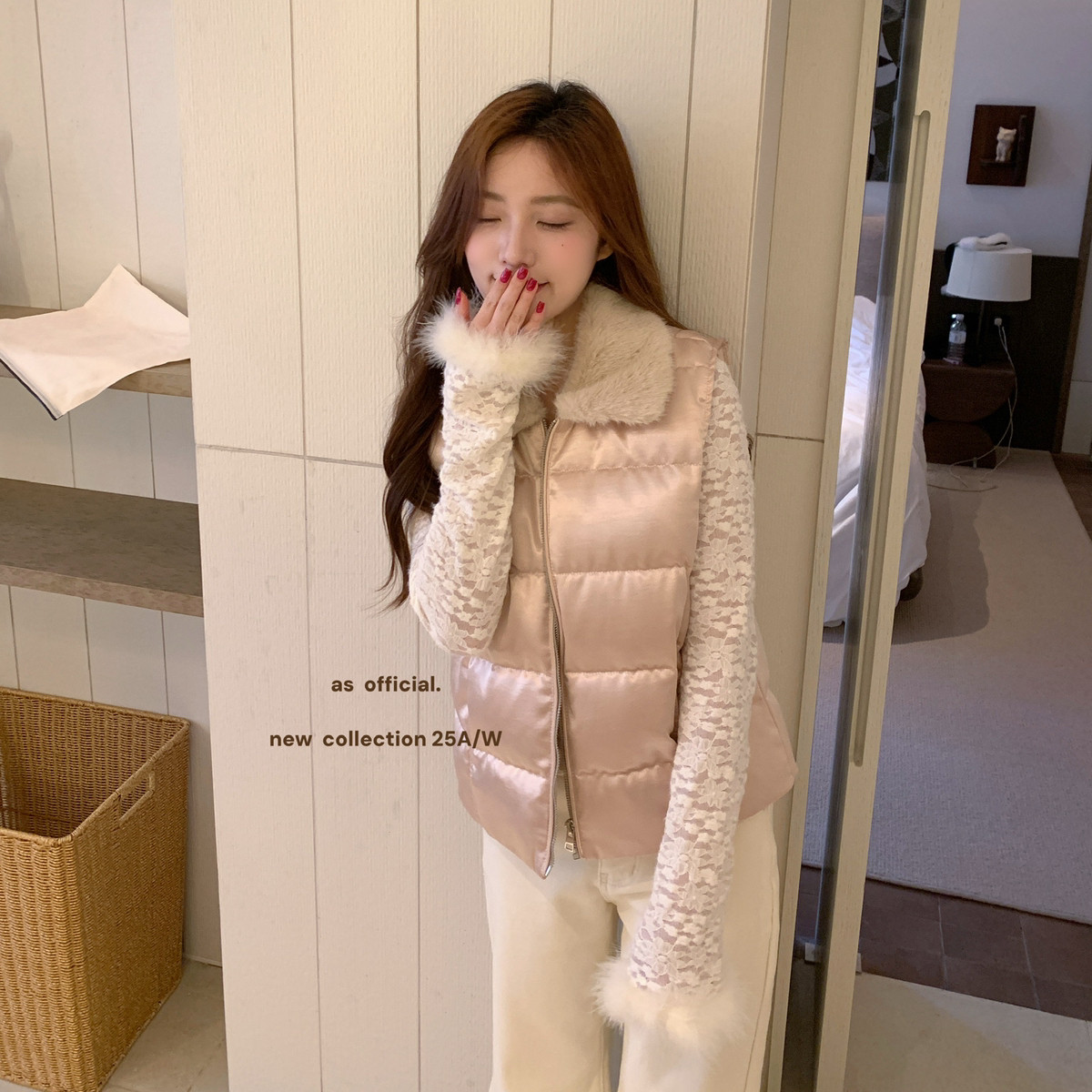 AS OFFICIAL-韩阶学姐貌美珠光感缎面百搭气质羽绒马甲26011