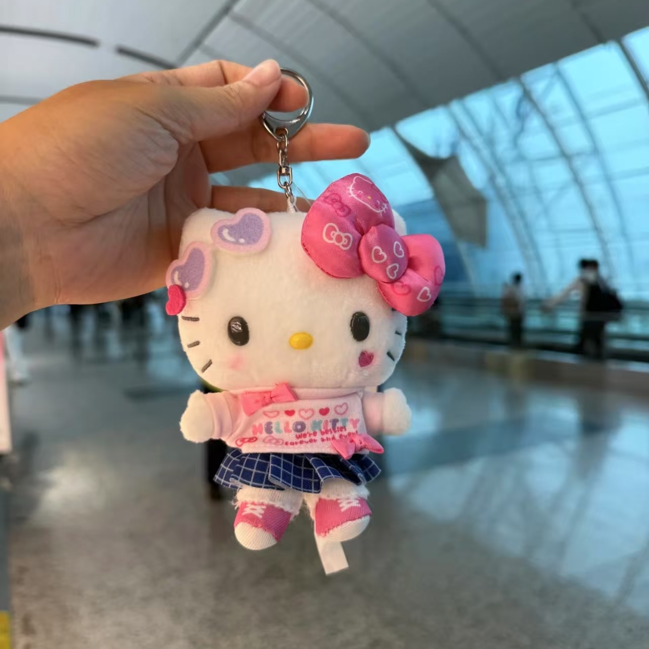 日本正版闪闪高校kitty挂件礼物