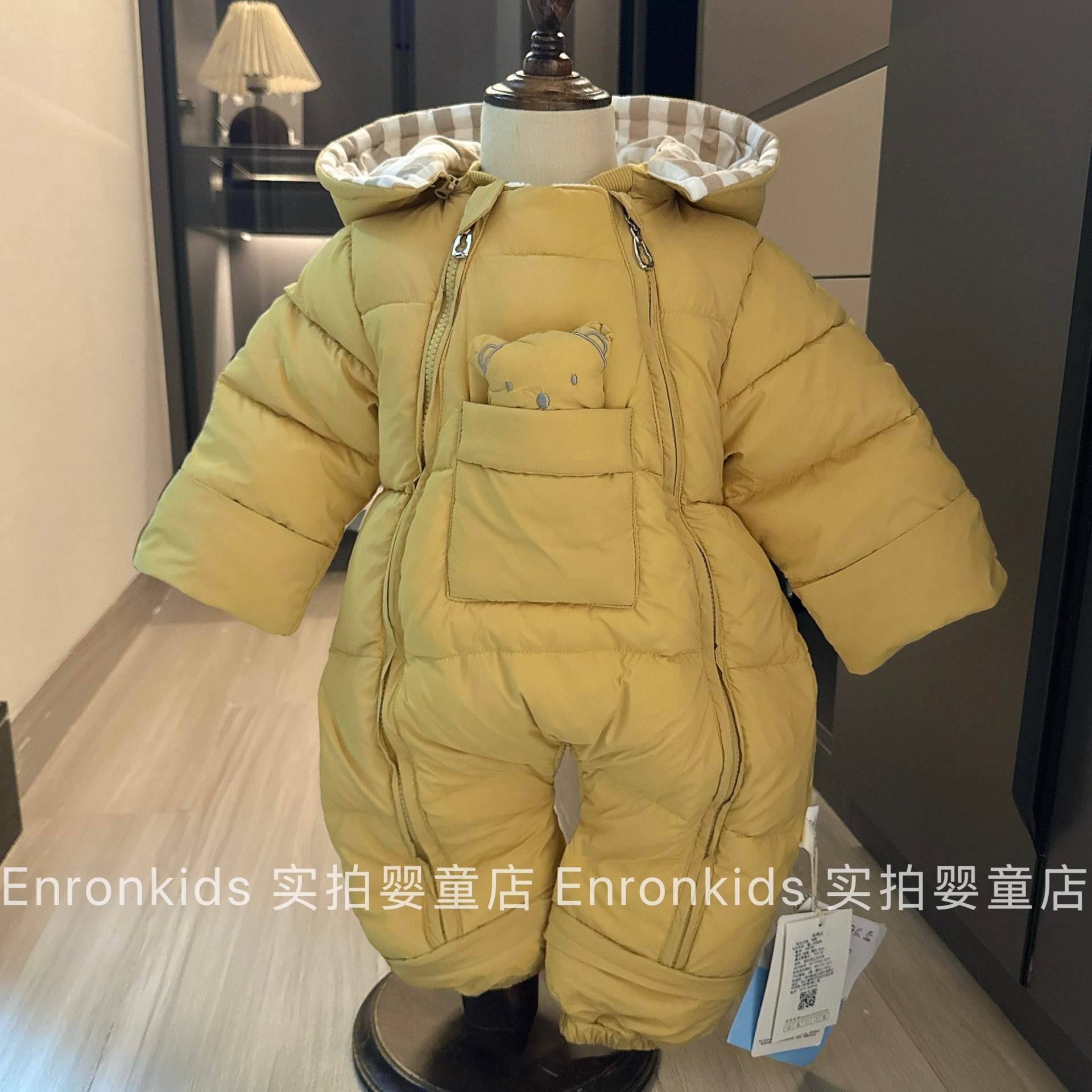 韩版男宝宝冬装羽绒服包脚连体衣