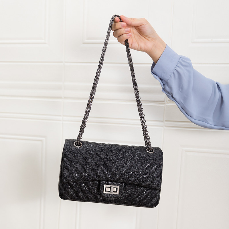 时尚女包2024新款高级感鱼子酱时尚百搭单肩斜挎小香风链条包